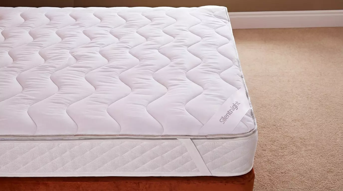 Silentnight Heat Genie Self-Heating Mattress Topper
