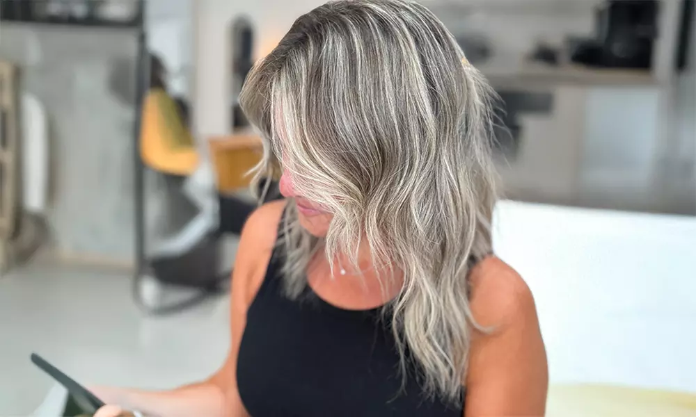 Get Crown Highlight, with Toner and Blowdry