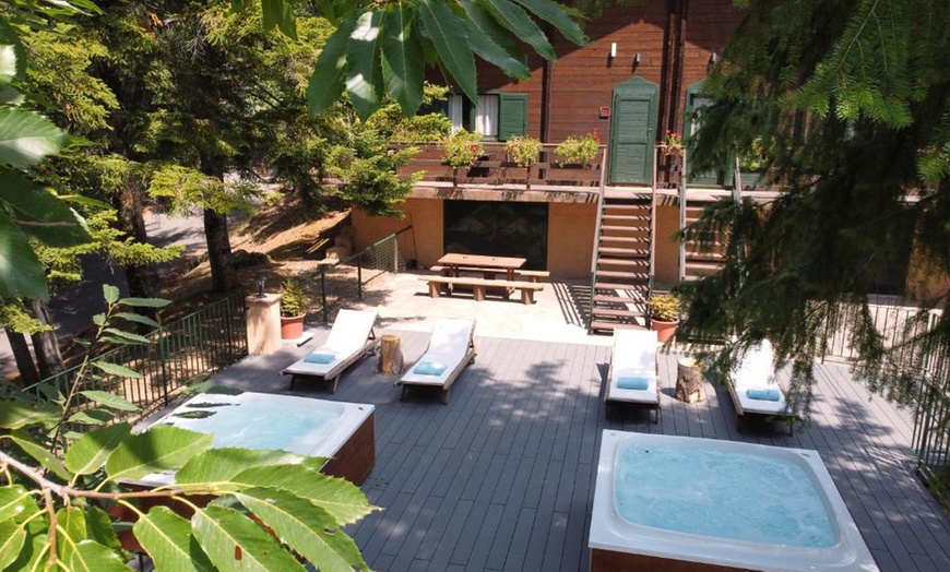 Image 17: Lucca: soggiorno in camera a scelta con colazione, cena, vino e e-bike