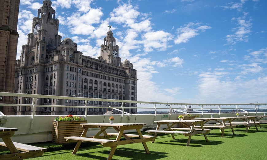 Image 2: Liverpool: Standard Double Room with Breakfast