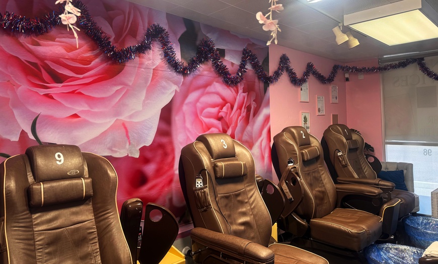 Image 5: Spa Pedicure with Hot Stone Massage & Paraffin Wax