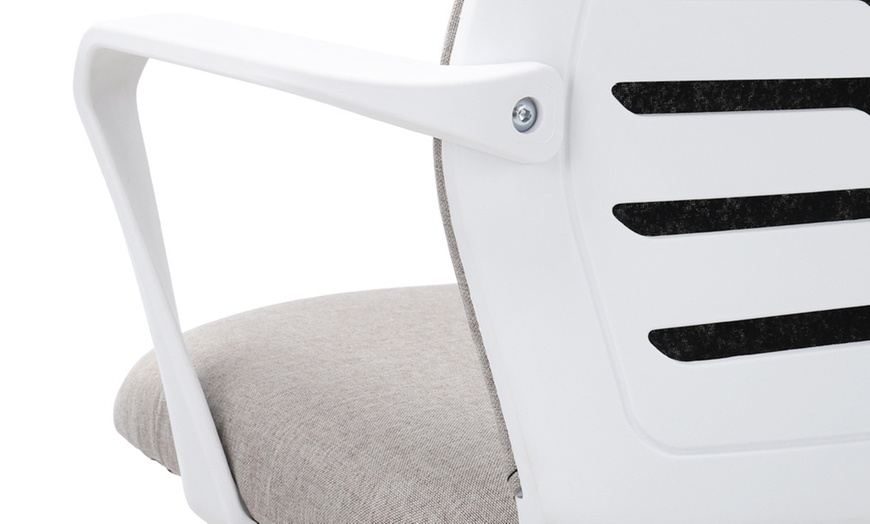 Image 7: Ergonomic Office Chair, Sleek Design with Adjustable Height