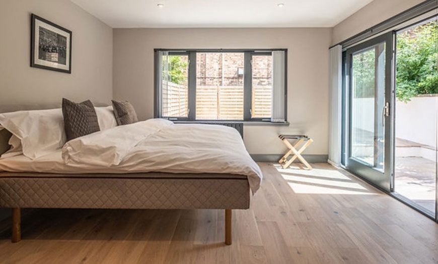 Image 3: Fife: 1-3 Nights Stay with Prosecco and Late Checkout