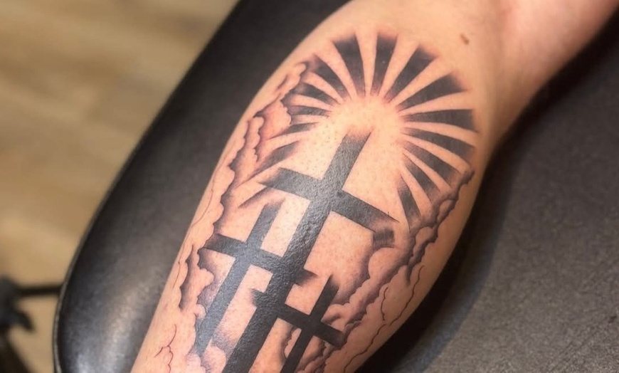 Image 9: Transform Your Skin with a Palm Size Tattoo or Day Session