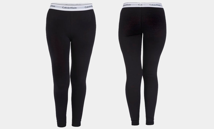 Image 3: Set con reggiseno e leggings Calvin Klein