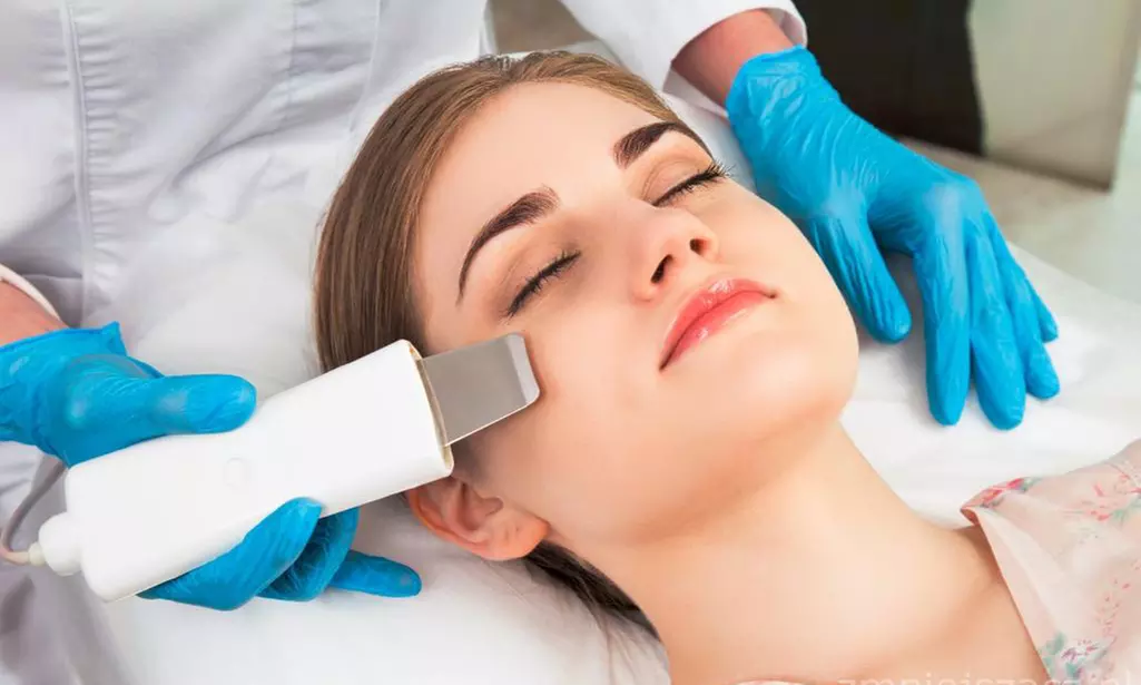 Zabieg toksyną botulinową na 1-3 partie twarzy w Klinice Anna Pikura