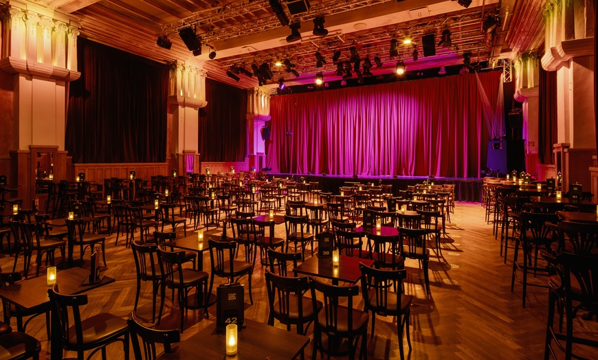 Image 2: Chamäleon Theater präsentiert: „A Simple Space“ im Juni und Juli 2025