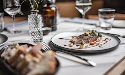 Für 1 Person: Luxuriöse 6-Gänge-Kulinarik-Reise - Mona Restaurant