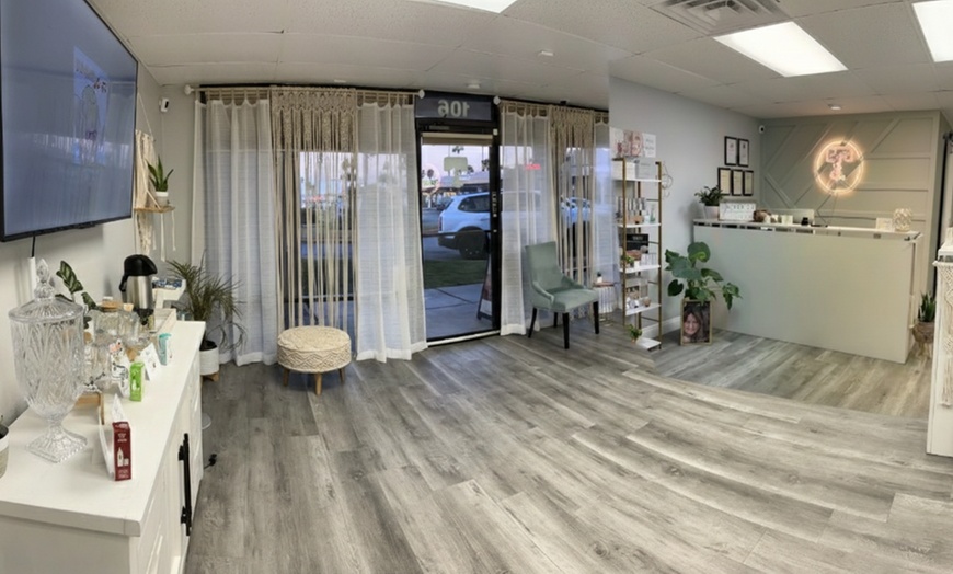 Image 2: Up to 61% Off on Microblading or Removal at T-ology Beauty