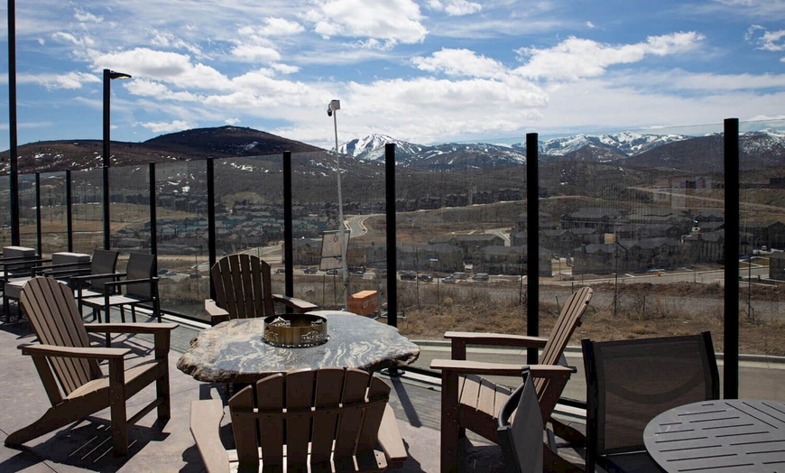 Image 48: Member Pricing: 4* Mountain Resort in Park City with Sweeping Views 
