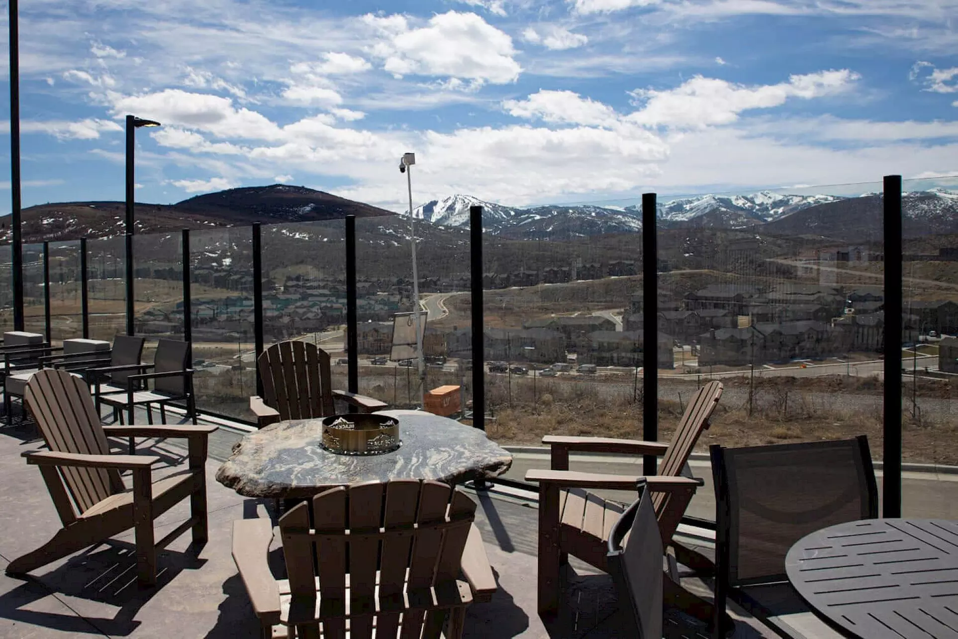 Member Pricing: 4* Mountain Resort in Park City with Sweeping Views 
