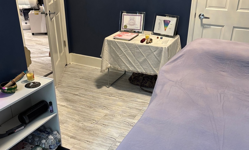 Image 3: Relax and Unwind with One 30 or 60-Minutes Focused Reiki Session