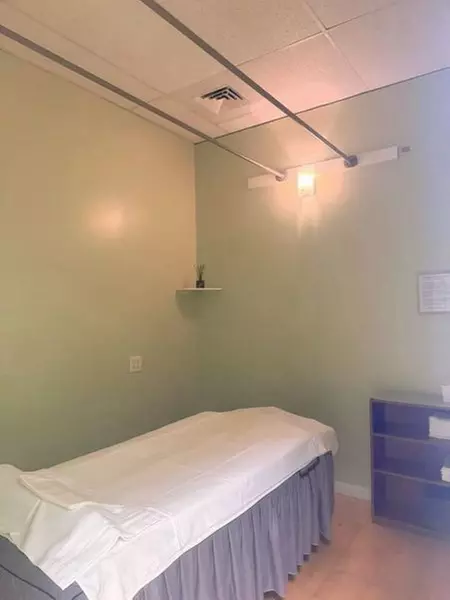 Swedish, Deep Tissue, Thai or Combo Massages w/Optional Hot Stones