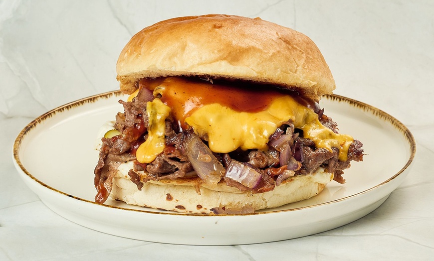 Image 9: Burger nach Wahl inkl. Pommes & Softdrink für 1, 2 oder 4 Personen