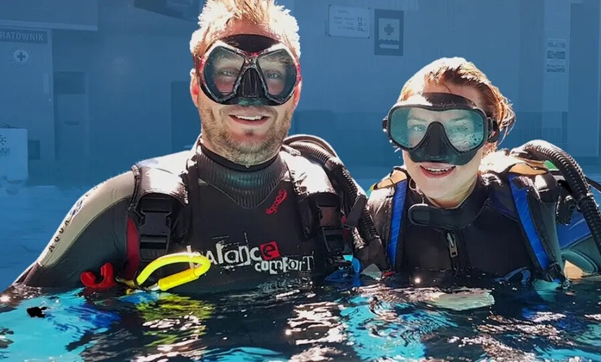 Image 1: Groupony zniżkowe na kurs Scuba Diver lub Open Water Diver 