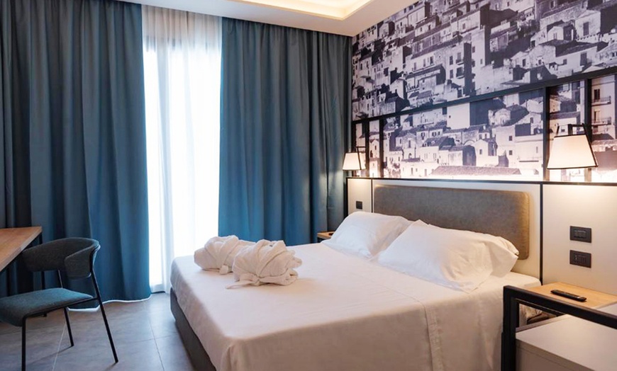 Image 2: Modica 4*: camera Superior con colazione, drink, Spa e cena