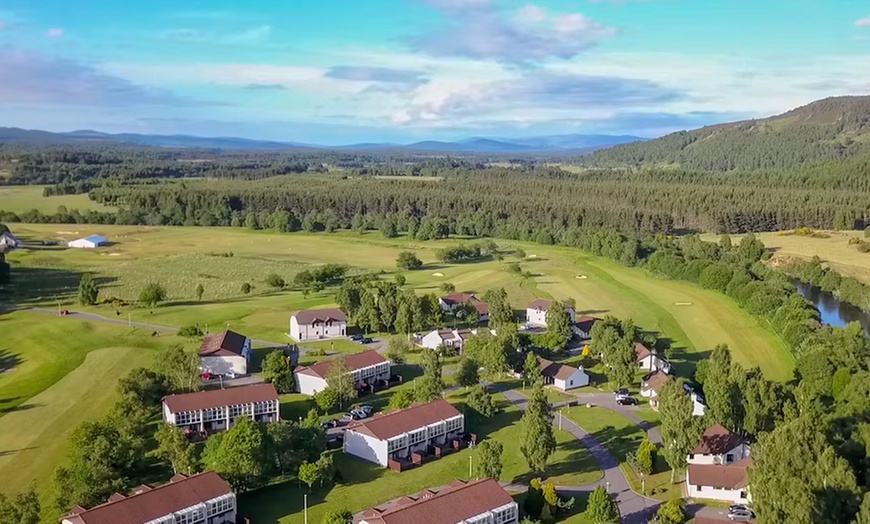 Image 14: Aviemore: Standard One or Two-Bedroom Cabin for Up to Four People