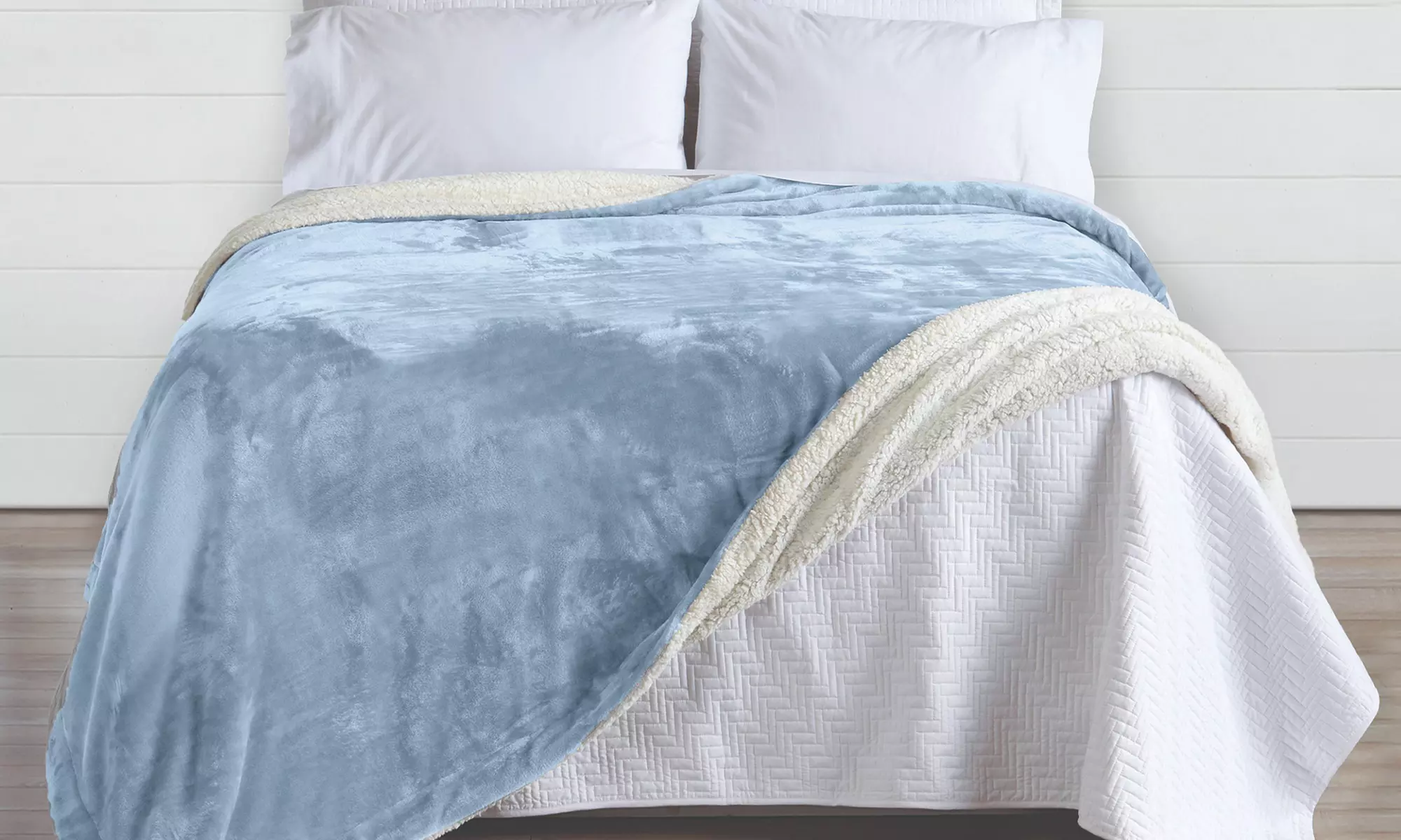 Cozy Plush Velvet & Sherpa Reversible Throw Blanket