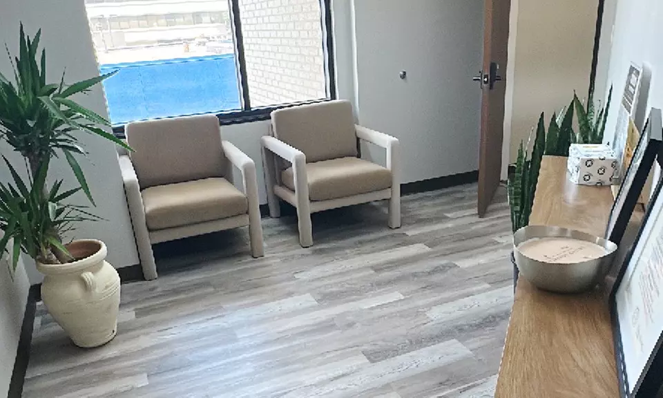 Botox 20, 40, or 60 Units / 20 Units + 1 Syringe Juvederm