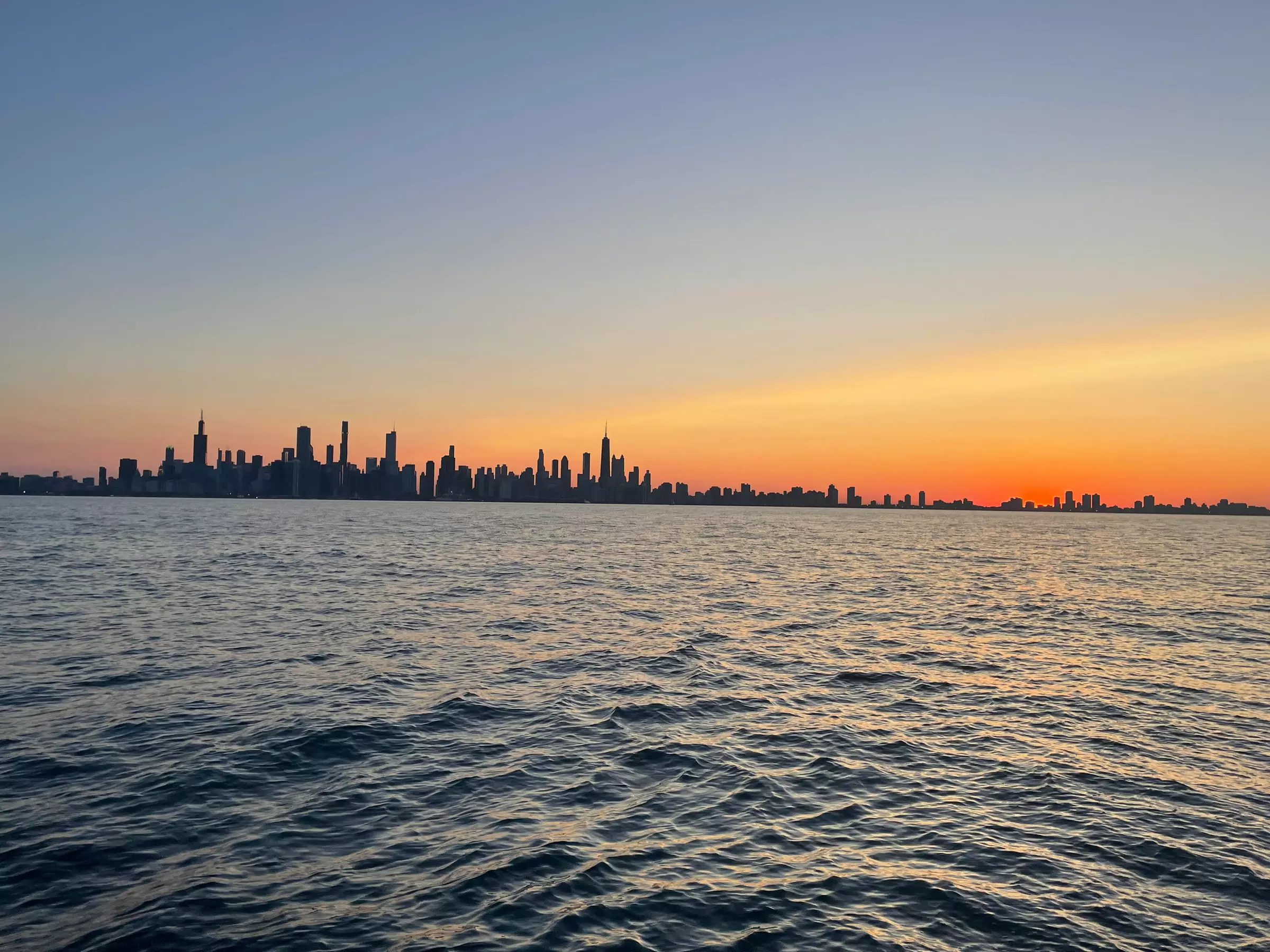2-Hour Private Boat Tour for Six People with Fireworks and More