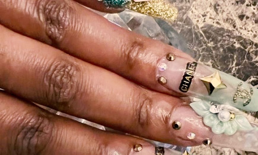 Image 3: Basic or Deluxe Mani-Pedi/Medium or Long Basic Full Set & More