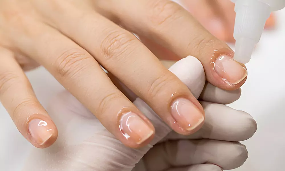 Ultieme verzorging met luxe nagels & verfrissende gezichtsverzorging