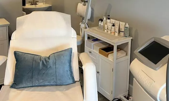 Six IPL Hair Removal Sessions for One Small, Medium, or Large Area