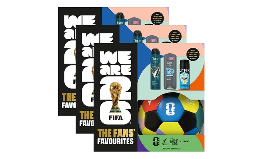 Image 5: Men's FIFA Fan Favourite Gift Sets Wash, Spray & Skill Ball with Pump