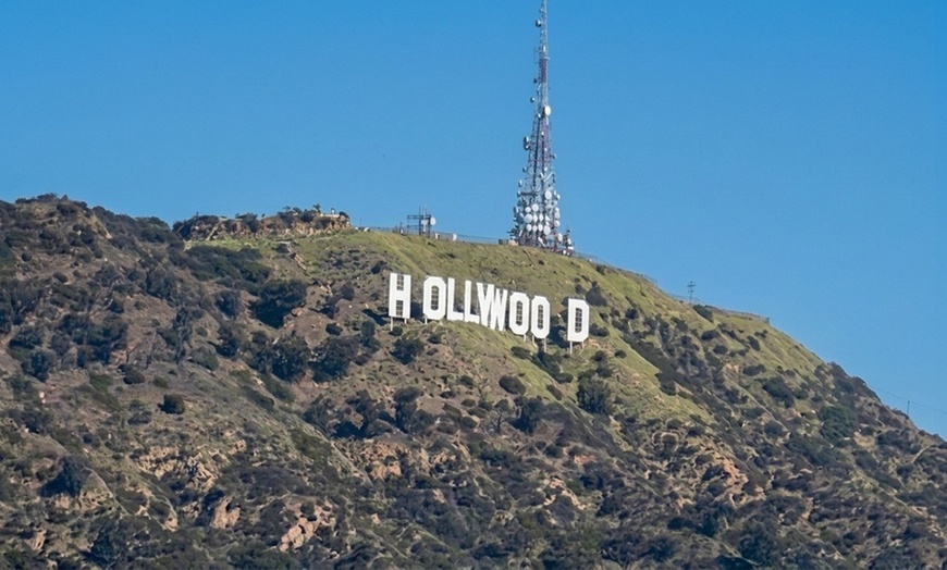 Image 4: Hollywood & Beverly Hills: Celebrity Homes & Iconic Landmarks Tour 