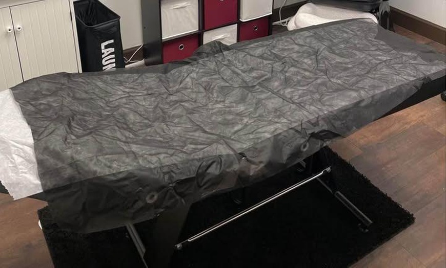 Image 7: Relax and Unwind with 60 or 90 Minutes Deep Tissue Massage
