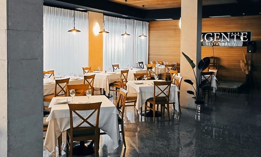 Image 24: Paella para 2 o 4 personas con entrante, postre y bebida