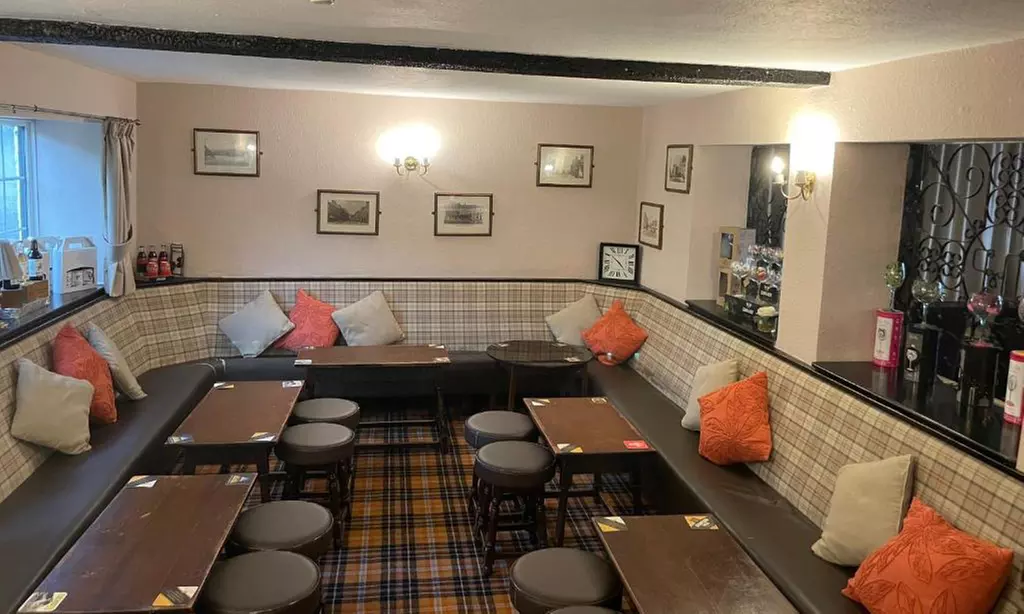 Swinscoe: 2-Night Stay with Breakfast and Optional Dinner