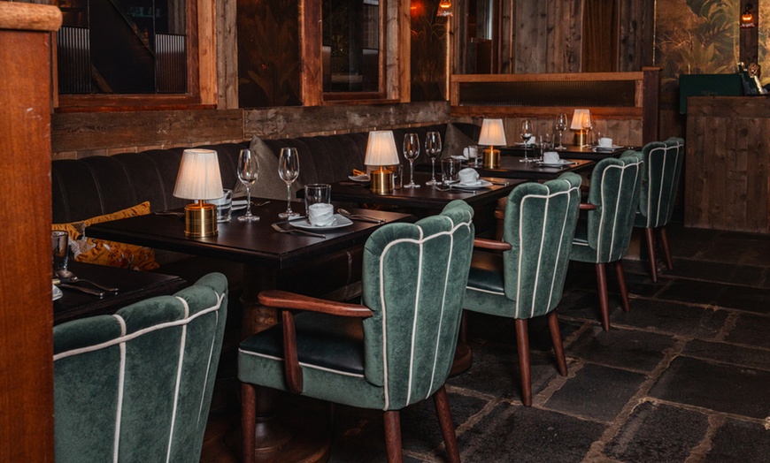 Image 2: The Crazy Bear | Thai 12-Plate & Drinks | Beaconsfield & Stadhampton