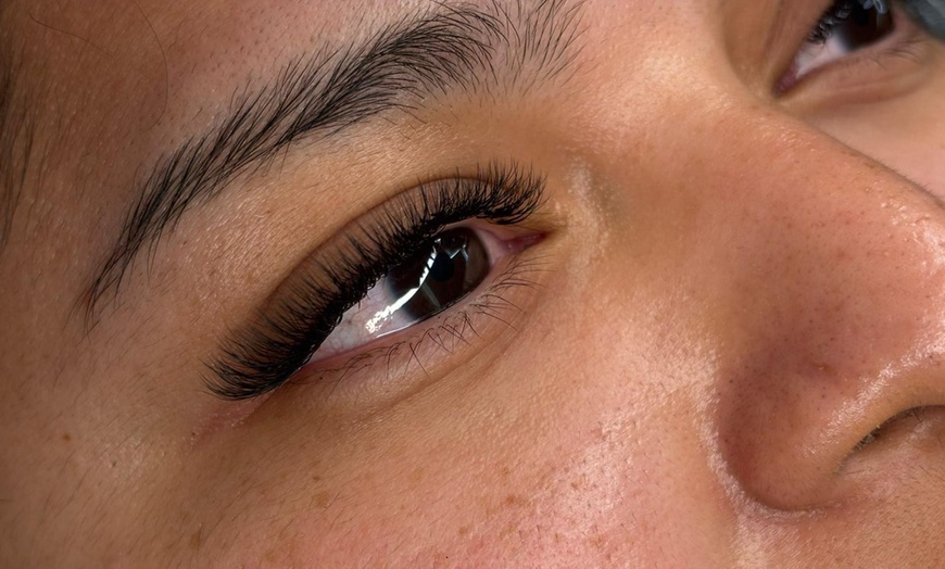 Image 12: Extensión de pestañas pelo a pelo o efecto 3D/4D/5D