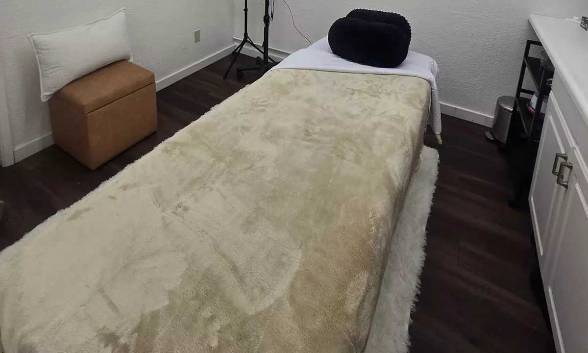 Eyebrows Wax & Lamination with Optional Uplifting Facial & Lash Lift