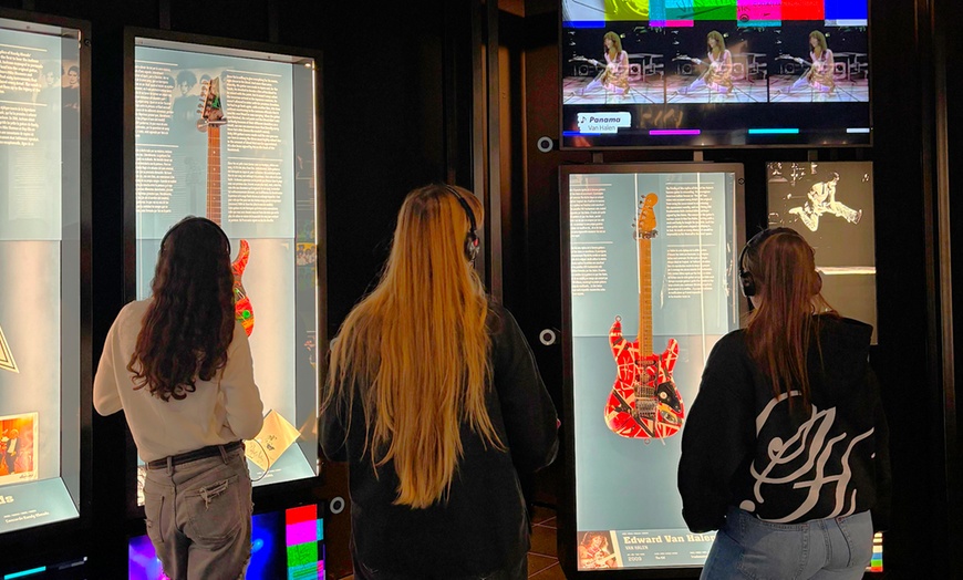 Image 7: Entradas para Rock Museum BCN con cerveza