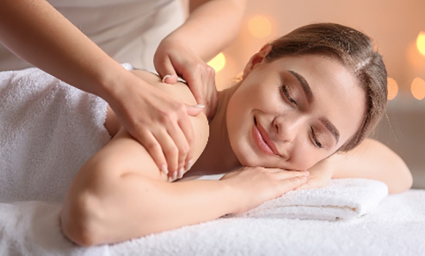 Image 2: Relaxation Awaits: Choose from 30, 60, or 90 Minute Massages