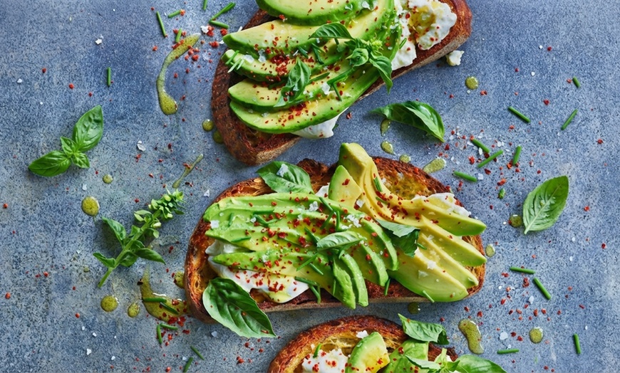 Image 2: Dinner Bundle with Entree, Drink, Appetizer & Dessert for 1–4 People