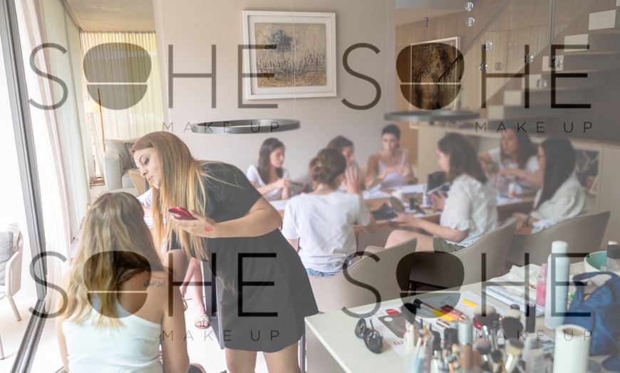 Image 6: Aprende a maquillarte con este completo curso para 2, 3 o 4 personas