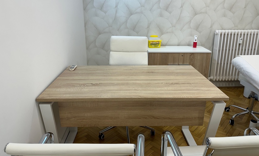 Image 2: Tratamiento reafirmante inyectado en 1 zona a elegir para 1 persona 