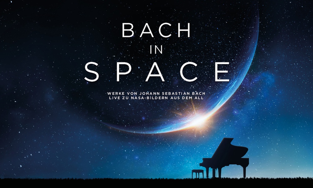 Konzert „Bach in Space“ mit Mona Asuka: Ticket vom 21.02.-11.04.