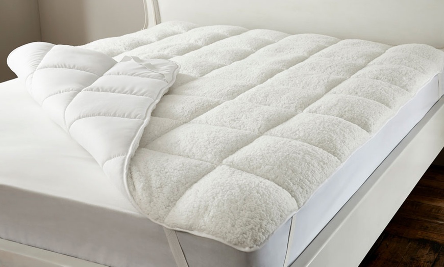 intimates plush mattress enhancer