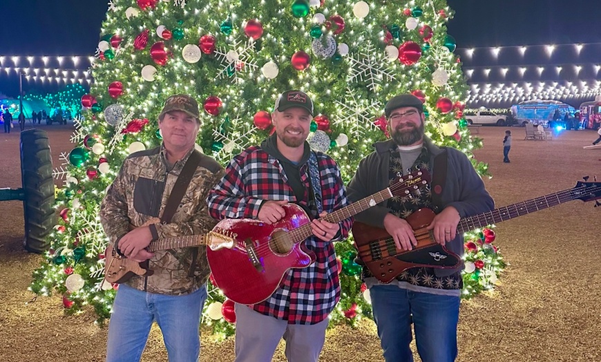 Image 3: Desert Farm Lights - Holiday Festival Admission for Two