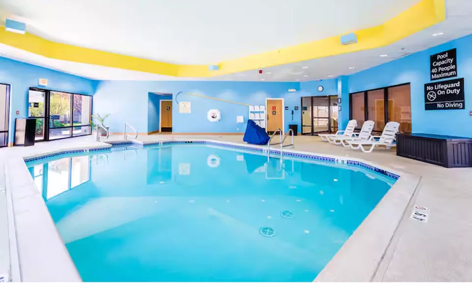 Close to Shopping, Dining, & St. Charles Attractions