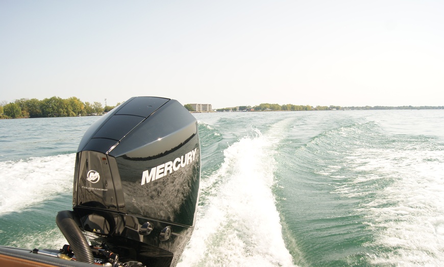 Image 5: Enjoy with  4 or 7-Hour Boat Rental Adventure for Up to 10 People