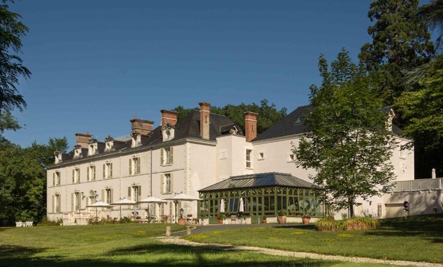 Image 12: Loir-et-Cher : chambre privilège, option petit-déjeuner, dîner et spa