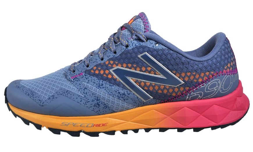 Image 8: New Balance Women's Running Trainers 