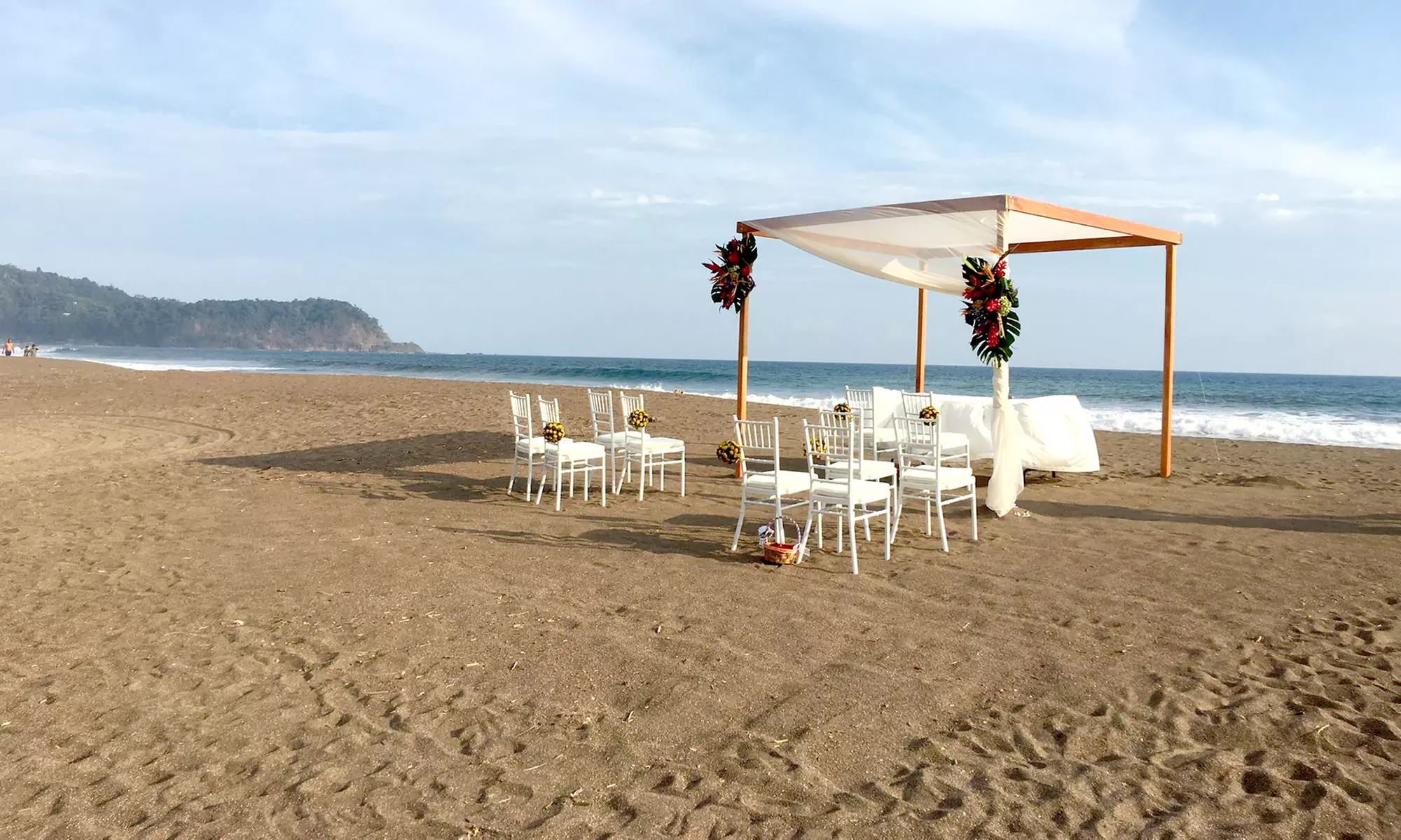 ✈ 5-Night Upscale Costa Rica Vacation w/ Air & Car from Travel by Jen