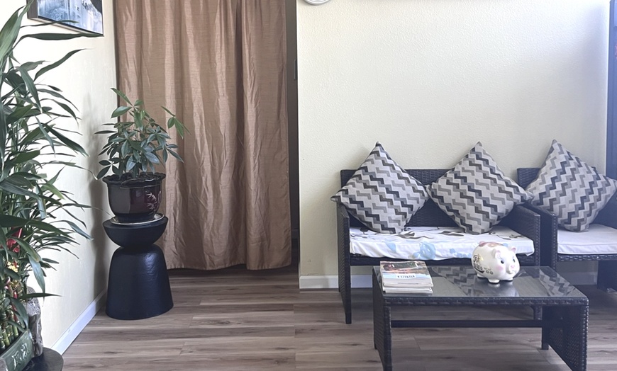 Image 2: Massages for 1 or 2 with Optional Hot Stones at Paris Spa 