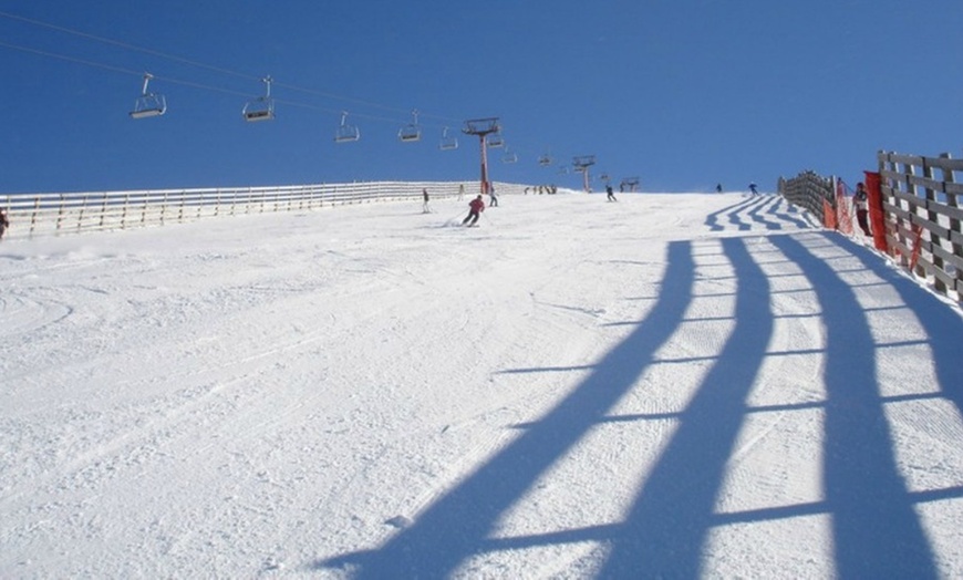 Image 5: Forfait de Esquí con Alquiler Opcional en Puerto Navacerrada